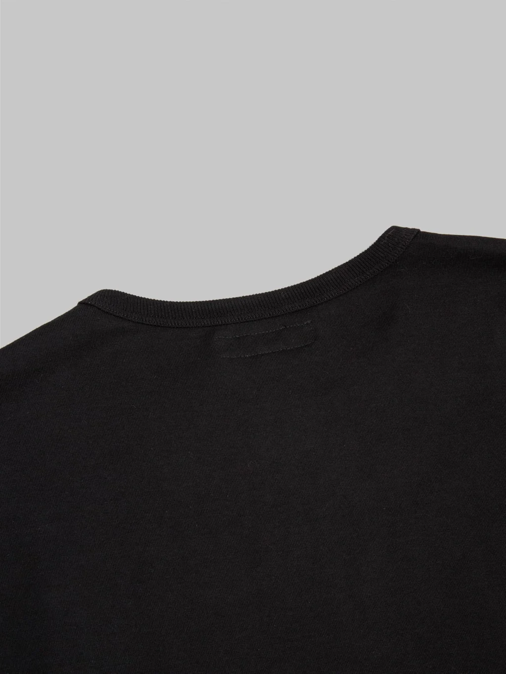 Merz b. Schwanen 2M15C Sturdy Jersey 6.8oz Crewneck Cropped Classic Fit T-Shirt Deep Black - Image 10