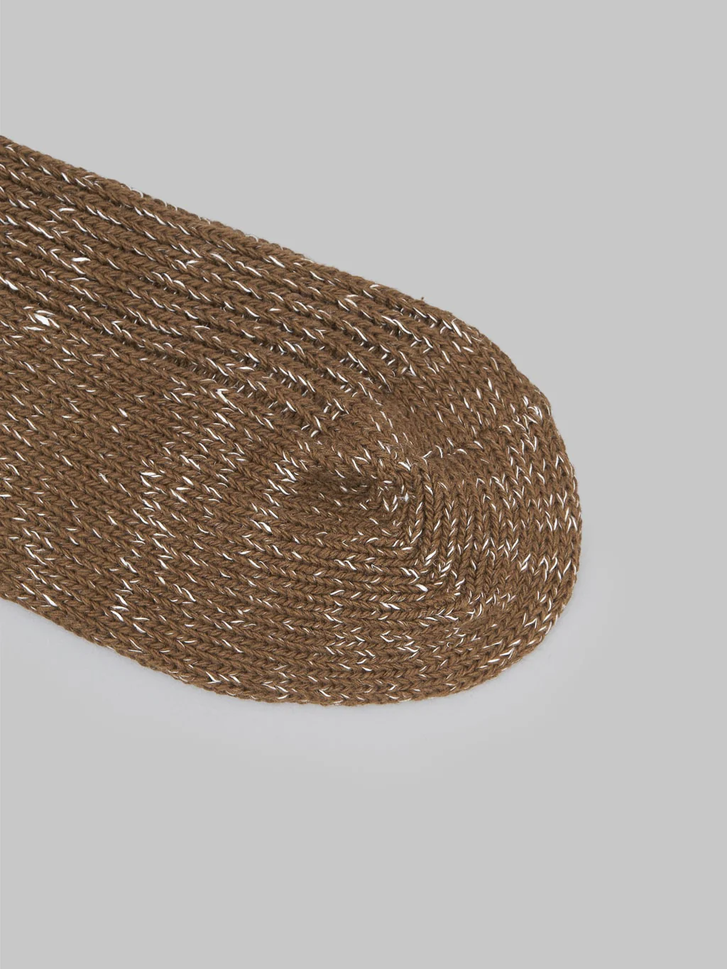 Nishiguchi Kutsushita Hemp Cotton Ribbed Socks Khaki - Image 3