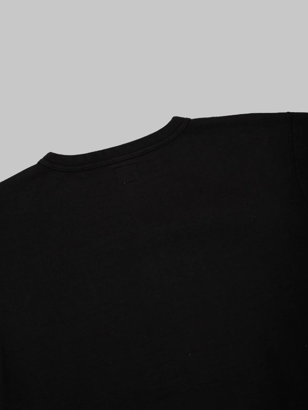 The Strike Gold Loopwheeled Sweatshirt Black - Image 10