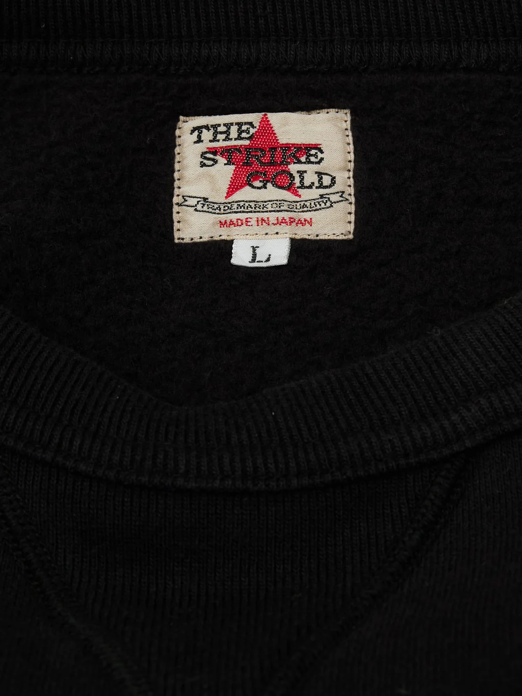 The Strike Gold Loopwheeled Sweatshirt Black - Image 15
