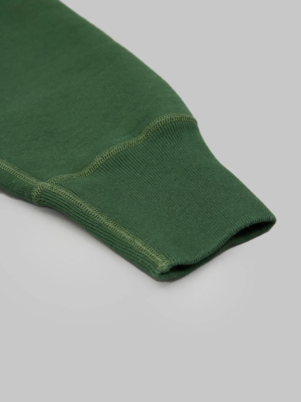 The Strike Gold Loopwheeled Sweatshirt Green - Image 15