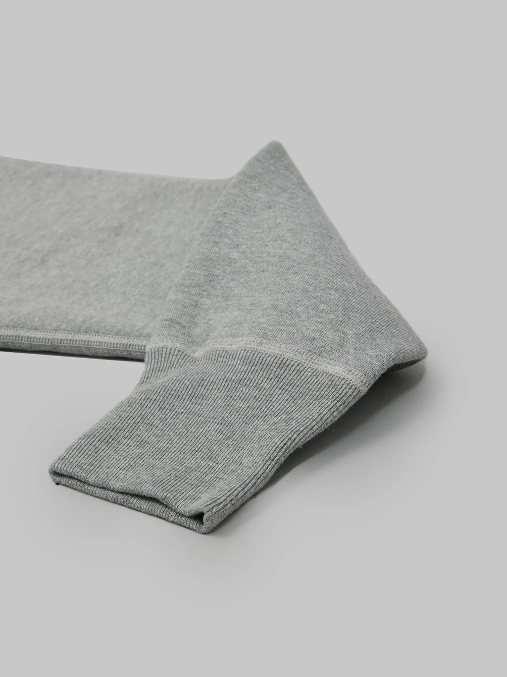The Strike Gold Loopwheeled Sweatshirt Grey - Image 12