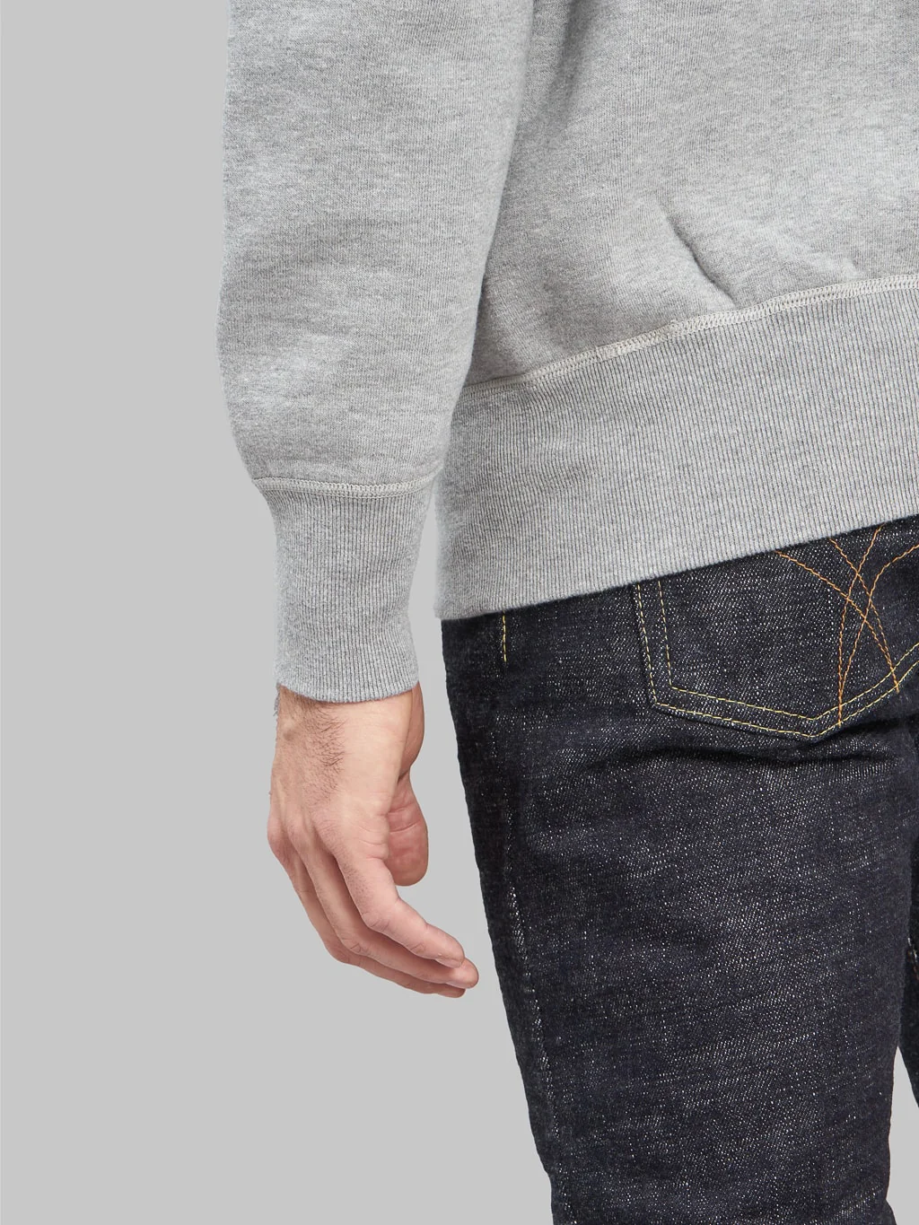 The Strike Gold Loopwheeled Sweatshirt Grey - Image 5