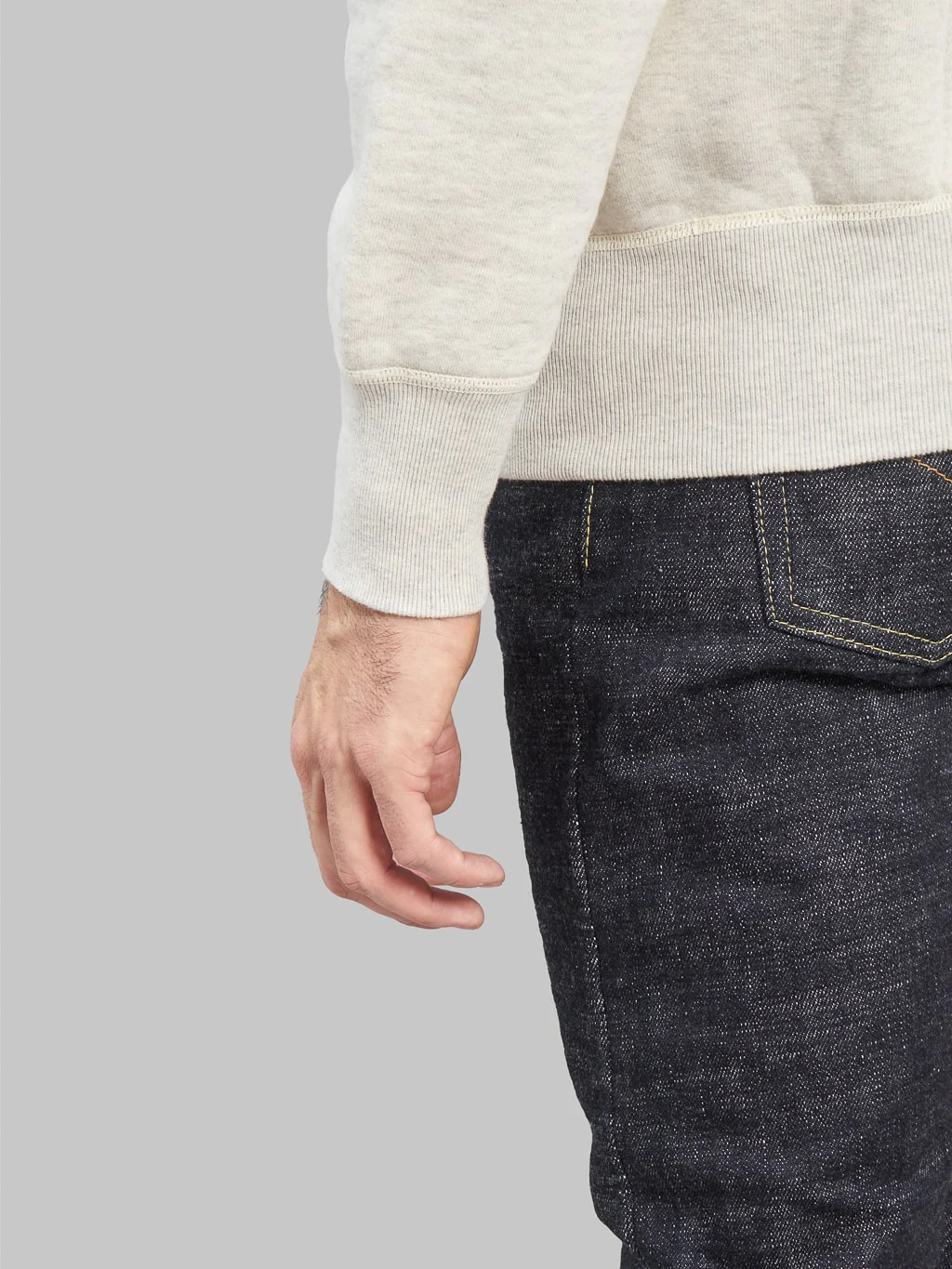 The Strike Gold Loopwheeled Sweatshirt Oatmeal - Image 6