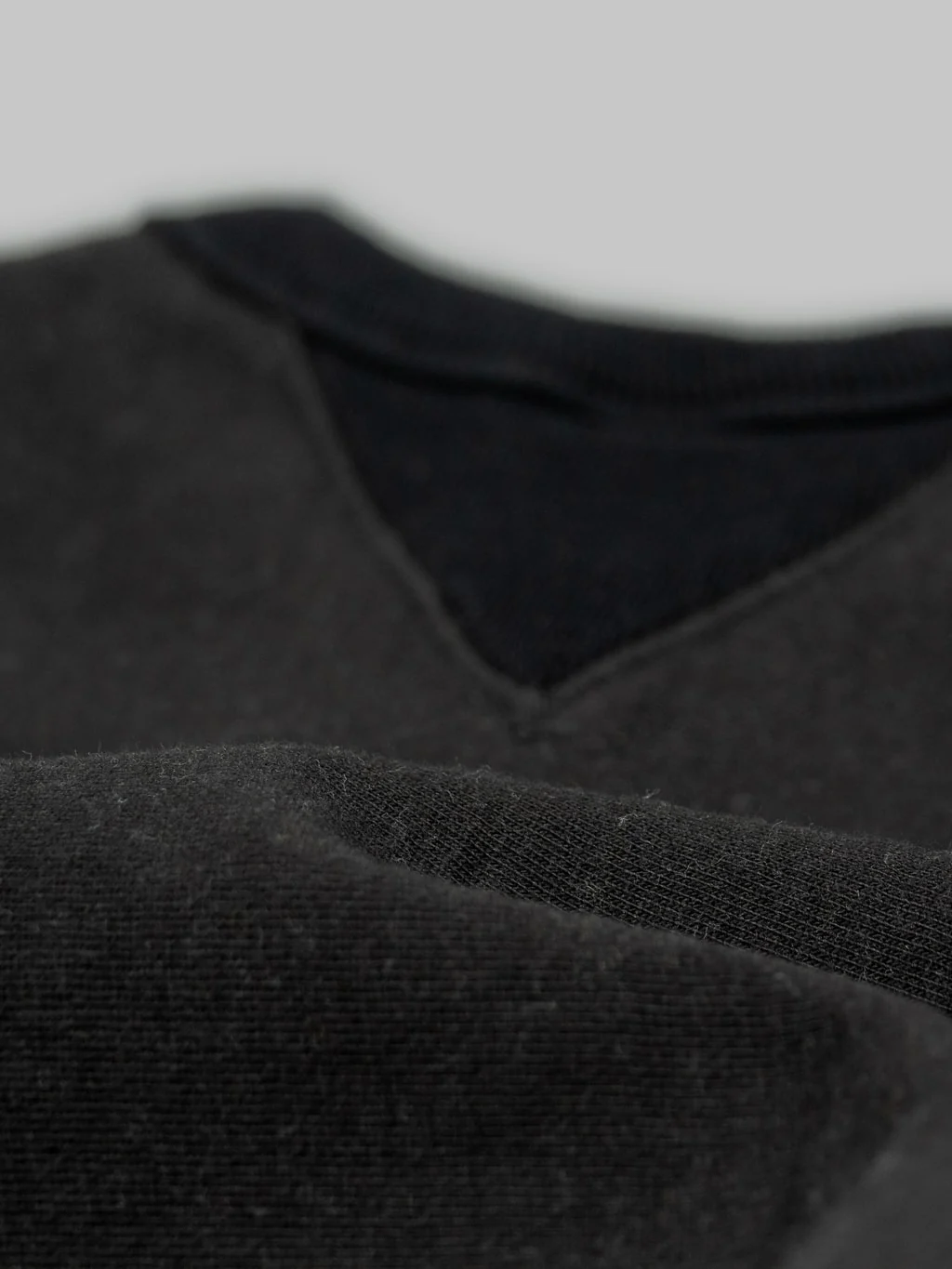 UES New Purcara Sweatshirt Black - Image 9