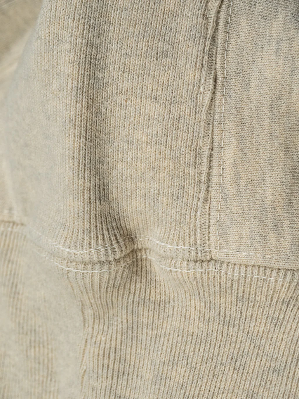UES New Purcara Sweatshirt Oatmeal - Image 14