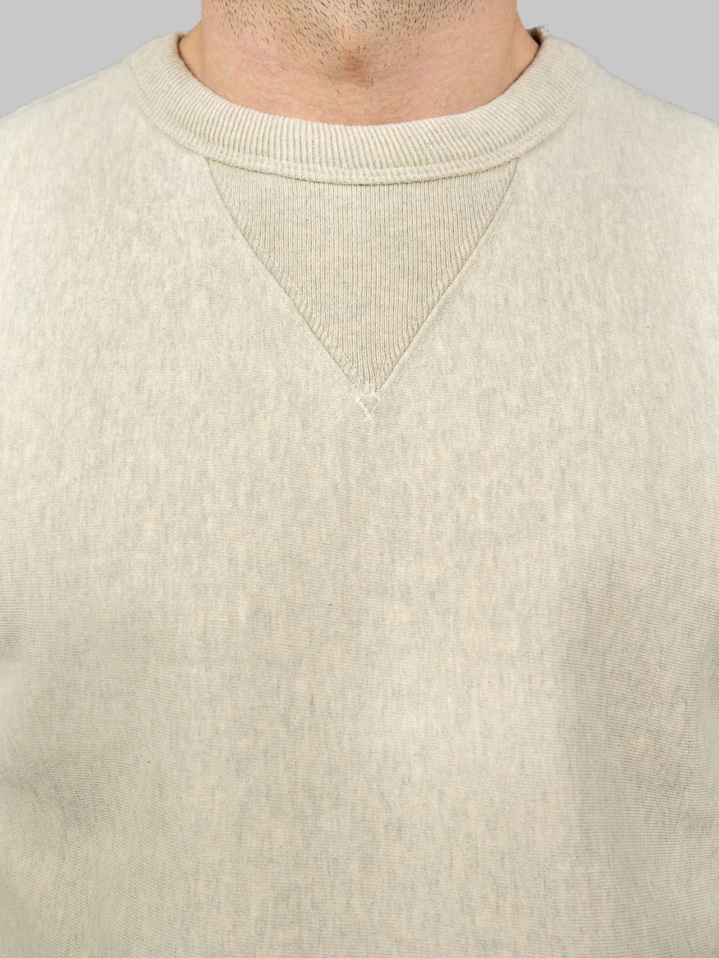 UES New Purcara Sweatshirt Oatmeal - Image 4