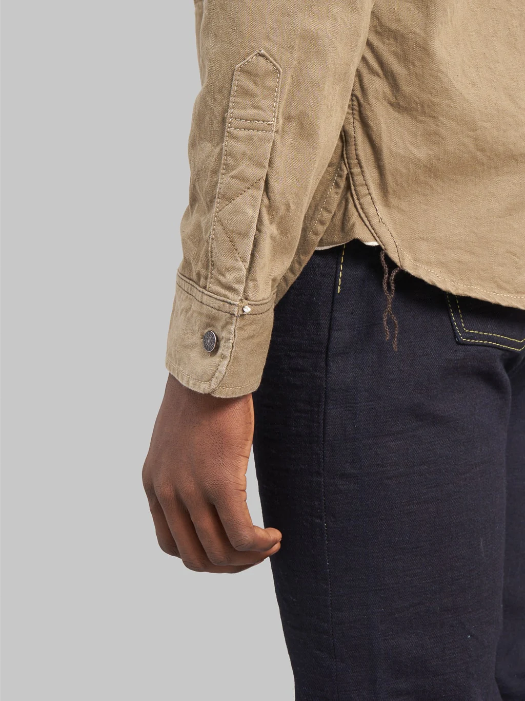 UES Traveling Shirt Olive - Image 5