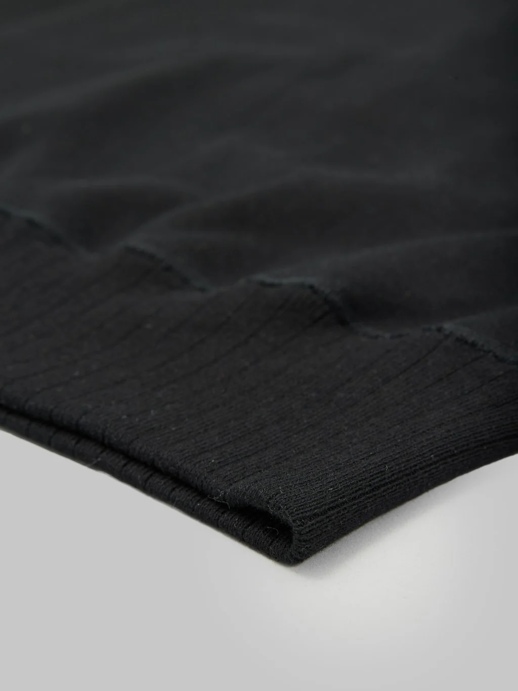Whitesville Loopwheel Sweatshirt Black - Image 11